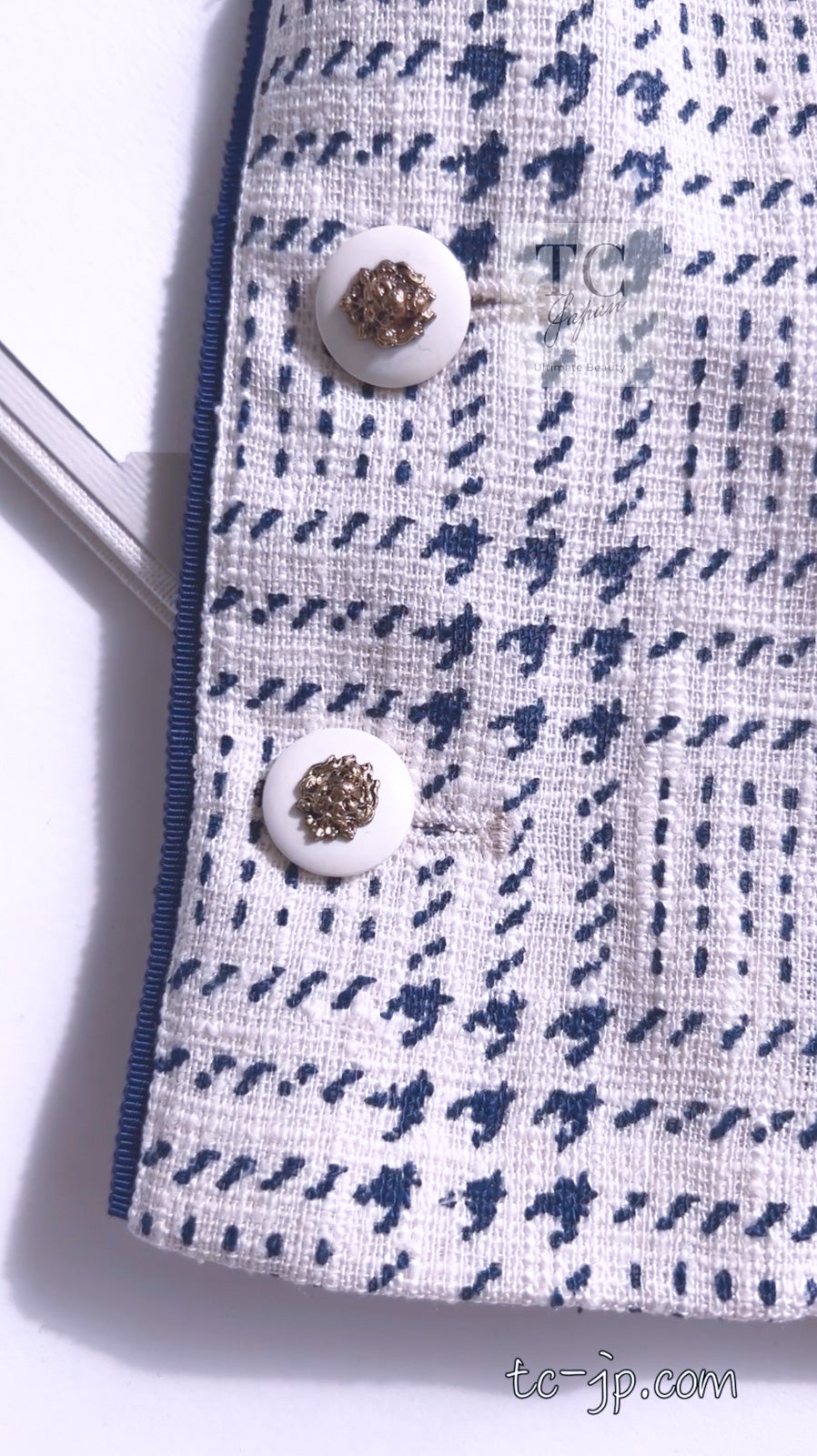 CHANEL 80's Vintage White Navy Silk Jacket Skirt Suit 34 シャネル ヴィンテージ ホワイト ネイビー シルク ジャケット スカート スーツ 即発