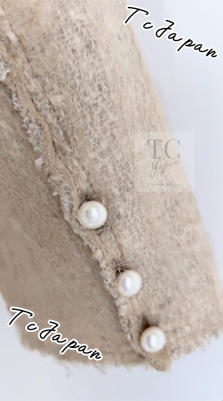 CHANEL 03S Beige Silk Cropped Cardigan Jacket 36 シャネル ベージュ シルク クロップド カーディガン ジャケット 即発