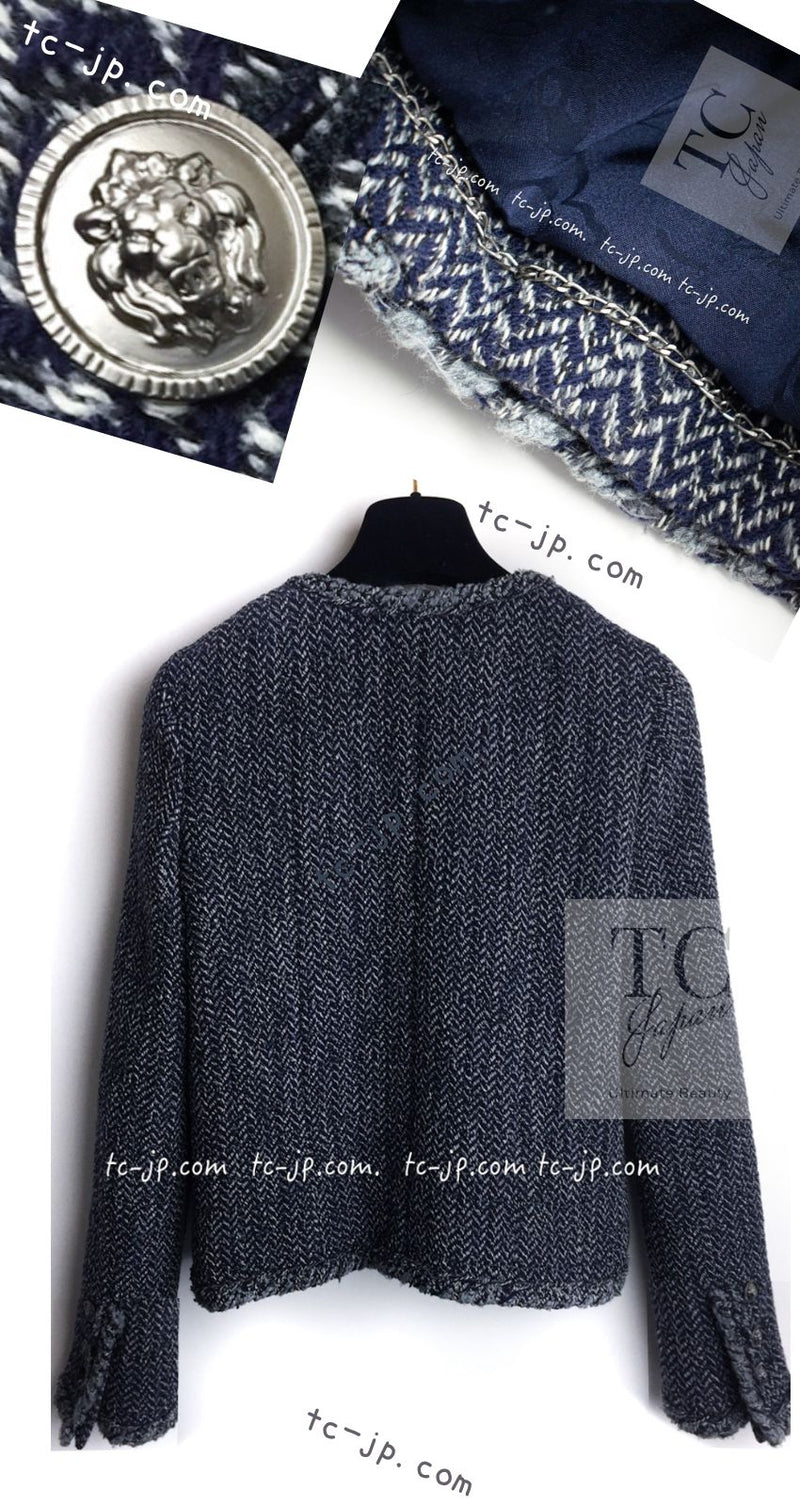 CHANEL 08A Navy Gray Lion Buttons Wool Tweed Jacket Skirt Suit 34 36 シャネル ネイビー グレー ライオン ボタン ウール ツイード ジャケット スカート スーツ 即発