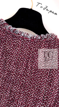 CHANEL 08A Bordeaux Wine Red Gray Collarless Wool Tweed Jacket 38 17
