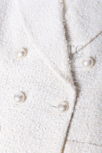 CHANEL 19C Ivory LA PAUSA Buttons Double Jacket 36 38 シャネル アイボリー ラ パウザ ロゴ ボタン ダブル ジャケット 即発