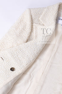 CHANEL 19C Ivory LA PAUSA Buttons Double Jacket 36 38 シャネル アイボリー ラ パウザ ロゴ ボタン ダブル ジャケット 即発