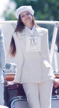 CHANEL 19C Ivory LA PAUSA Buttons Double Jacket 36 38 シャネル アイボリー ラ パウザ ロゴ ボタン ダブル ジャケット 即発