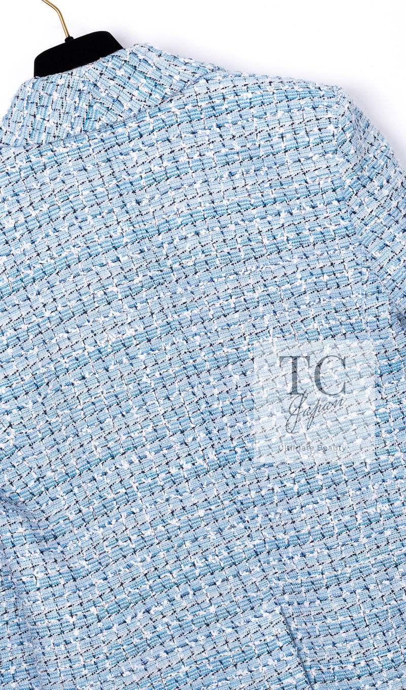 CHANEL 19C Light Blue LA PAUSA Buttons Tweed Jacket 40 シャネル ライト ブルー ラ パウザ ボタン ツイード ジャケット 即発
