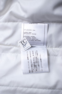 CHANEL 17B Light Grey Black Bow Logo Down Coat Jacket 34 36 38 シャネル ライトグレー ブラック リボン ロゴ ダウン ジャケット コート 即発