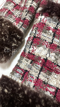 CHANEL 05A Rabbit Fur Trim Raspberry Brown Tweed Jacket Skirt Suit 38 シャネル ラビット・ファートリム・ラズベリー・ブラウン・ツイード・ジャケット・スカート・スーツ 即発