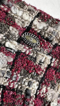 CHANEL 05A Rabbit Fur Trim Raspberry Brown Tweed Jacket Skirt Suit 38 シャネル ラビット・ファートリム・ラズベリー・ブラウン・ツイード・ジャケット・スカート・スーツ 即発