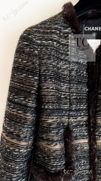 CHANEL 05A Black Charcoal Gray Rabbit Fur Trim Jacket Skirt Suit 38 42 シャネル ブラック チャコール グレー ラビット ファー トリム ツイード ジャケット スカート スーツ 即発