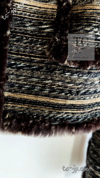 CHANEL 05A Black Charcoal Gray Rabbit Fur Trim Jacket Skirt Suit 38 42 シャネル ブラック チャコール グレー ラビット ファー トリム ツイード ジャケット スカート スーツ 即発