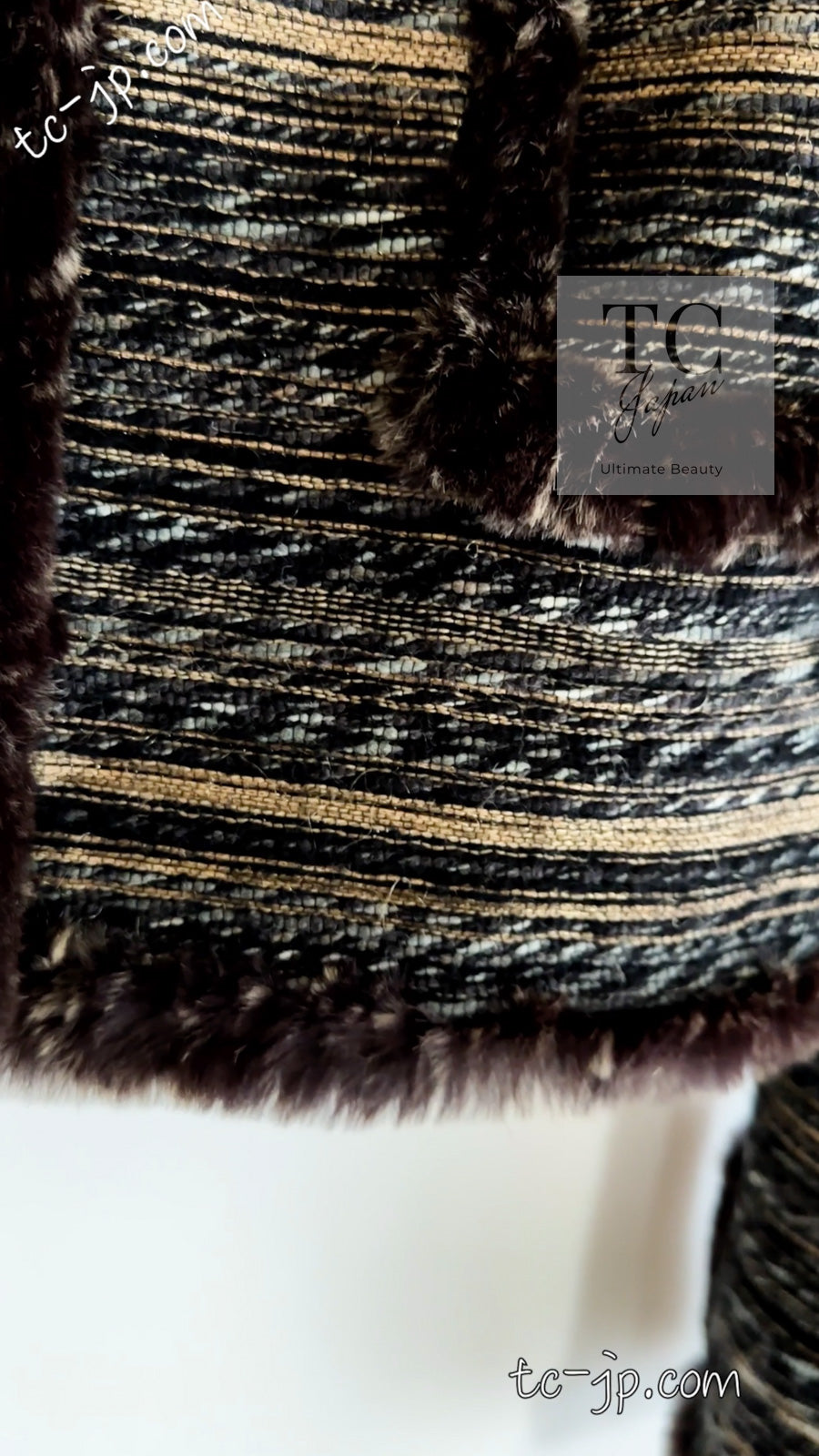 CHANEL 05A Black Charcoal Gray Rabbit Fur Trim Jacket Skirt Suit 38 42 シャネル ブラック チャコール グレー ラビット ファー トリム ツイード ジャケット スカート スーツ 即発