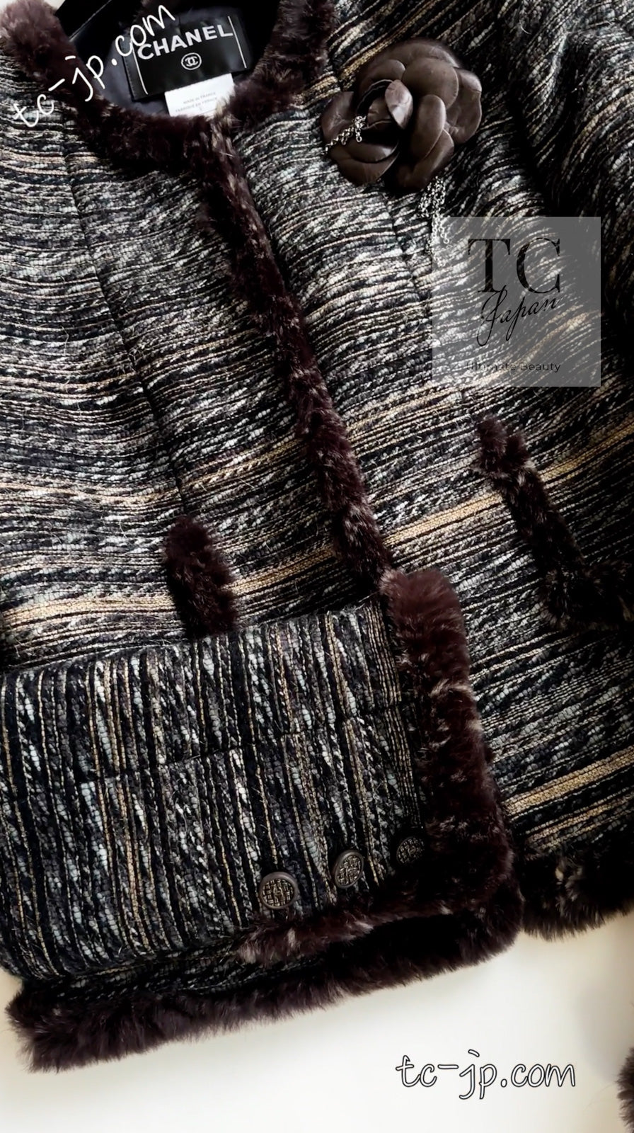 CHANEL 05A Black Charcoal Gray Rabbit Fur Trim Jacket Skirt Suit 38 42 シャネル ブラック チャコール グレー ラビット ファー トリム ツイード ジャケット スカート スーツ 即発