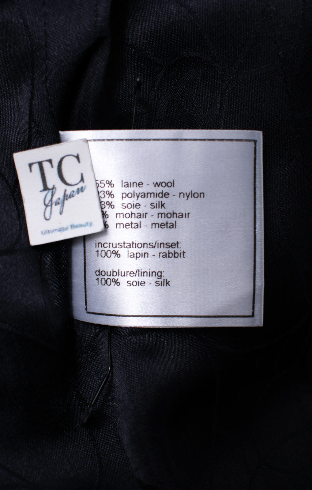 CHANEL 05A Black Charcoal Gray Rabbit Fur Trim Jacket Skirt Suit 38 42 シャネル ブラック チャコール グレー ラビット ファー トリム ツイード ジャケット スカート スーツ 即発