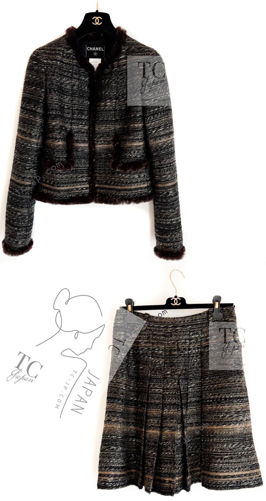 CHANEL 05A Black Charcoal Gray Rabbit Fur Trim Jacket Skirt Suit 38 42 シャネル ブラック チャコール グレー ラビット ファー トリム ツイード ジャケット スカート スーツ 即発