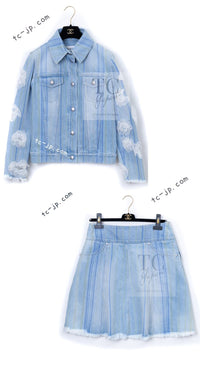 CHANEL 18S Light Blue Cotton Wash Denim Camellia Jacket Skirt Suit Set Up 36 38 シャネル ライト ブルー コットン デニム ウォッシュ カメリア ジャケット スカート スーツ セット アップ 即発