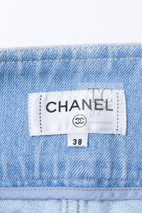CHANEL 18S Light Blue Cotton Wash Denim Camellia Jacket Skirt Suit Set Up 36 38 シャネル ライト ブルー コットン デニム ウォッシュ カメリア ジャケット スカート スーツ セット アップ 即発