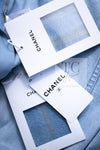 CHANEL 18S Light Blue Cotton Wash Denim Camellia Jacket Skirt Suit Set Up 36 38 シャネル ライト ブルー コットン デニム ウォッシュ カメリア ジャケット スカート スーツ セット アップ 即発
