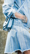 CHANEL 18S Light Blue Cotton Wash Denim Camellia Jacket Skirt Suit Set Up 36 38 シャネル ライト ブルー コットン デニム ウォッシュ カメリア ジャケット スカート スーツ セット アップ 即発