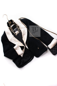 CHANEL 07A Black Detachable Ivory Collar 2 Way Wool Stretch Jacket 34 シャネル 女優 ブラック アイボリー取外可 襟 2 Way ウール ストレッチ リボン ジャケット 即発