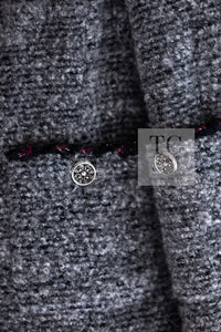 CHANEL 10PF Gray Wool Mohair Boucle Tweed Jacket 40 42 シャネル グレー ウール モヘア ブークレ ツイード ジャケット 即発