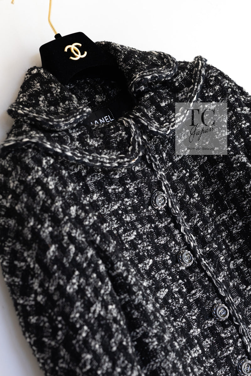 CHANEL 13B Black Gray Peter Pan Collar Wool Tweed Jacket 36 38 シャネル ブラック グレー ピーターパン襟 ウール ツイード ジャケット 即発