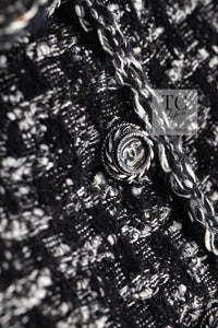 CHANEL 13B Black Gray Peter Pan Collar Wool Tweed Jacket 36 38 シャネル ブラック グレー ピーターパン襟 ウール ツイード ジャケット 即発
