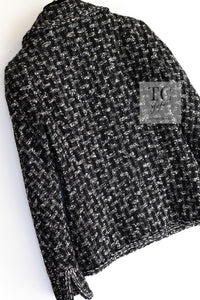 CHANEL 13B Black Gray Peter Pan Collar Wool Tweed Jacket 36 38 シャネル ブラック グレー ピーターパン襟 ウール ツイード ジャケット 即発