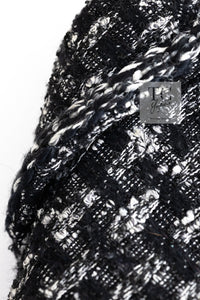 CHANEL 13B Black Gray Peter Pan Collar Wool Tweed Jacket 36 38 シャネル ブラック グレー ピーターパン襟 ウール ツイード ジャケット 即発