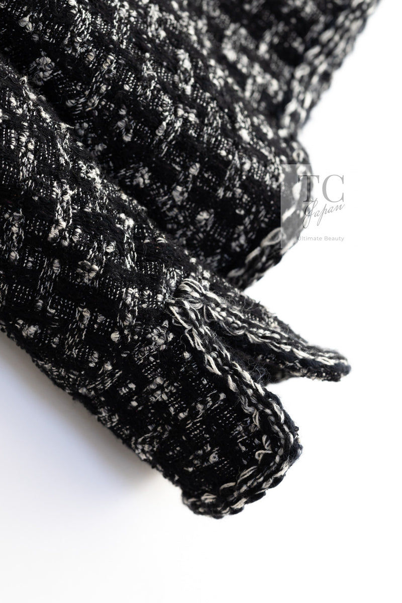 CHANEL 13B Black Gray Peter Pan Collar Wool Tweed Jacket 36 38 シャネル ブラック グレー ピーターパン襟 ウール ツイード ジャケット 即発