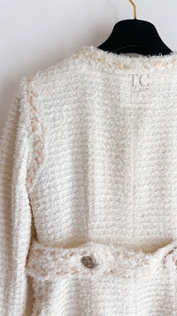 CHANEL 10C Ivory Creme Braid Trim Belt Tweed Jacket 42 シャネル アイボリー クリーム ブレイド トリム ベルト ツイード ジャケット 即発