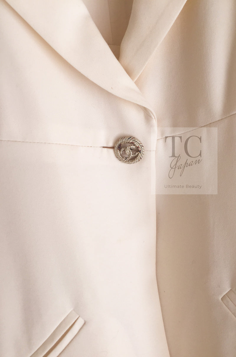 CHANEL 11C Ivory Cream Simple Single Logo Button Tailored Wool Jacket 38 シャネル アイボリー クリーム ウール シンプル ブレザー ジャケット ココボタン 即発