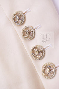 CHANEL 11C Ivory Cream Simple Single Logo Button Tailored Wool Jacket 38 シャネル アイボリー クリーム ウール シンプル ブレザー ジャケット ココボタン 即発