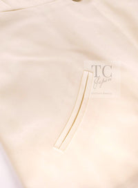 CHANEL 11C Ivory Cream Simple Single Logo Button Tailored Wool Jacket 38 シャネル アイボリー クリーム ウール シンプル ブレザー ジャケット ココボタン 即発