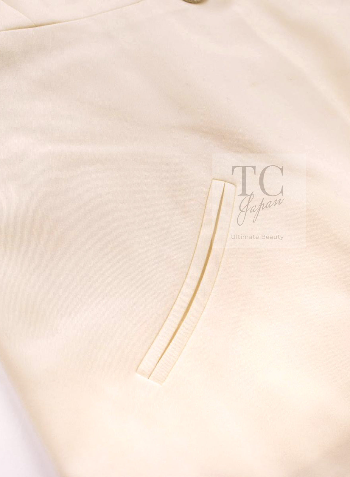 CHANEL 11C Ivory Cream Simple Single Logo Button Tailored Wool Jacket 38 シャネル アイボリー クリーム ウール シンプル ブレザー ジャケット ココボタン 即発