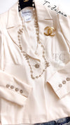 CHANEL 11C Ivory Cream Simple Single Logo Button Tailored Wool Jacket 38 シャネル アイボリー クリーム ウール シンプル ブレザー ジャケット ココボタン 即発