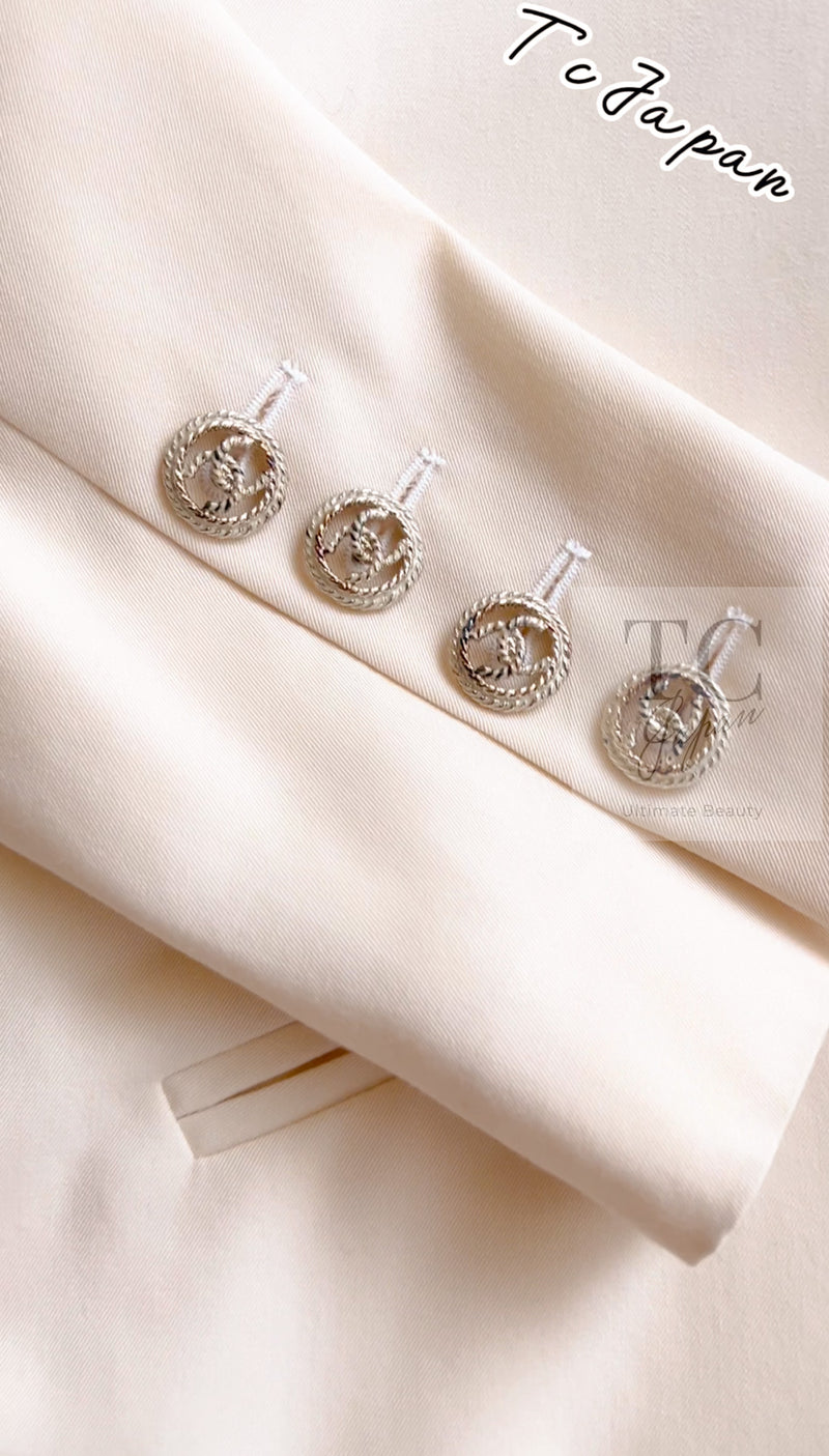 CHANEL 11C Ivory Cream Simple Single Logo Button Tailored Wool Jacket 38 シャネル アイボリー クリーム ウール シンプル ブレザー ジャケット ココボタン 即発