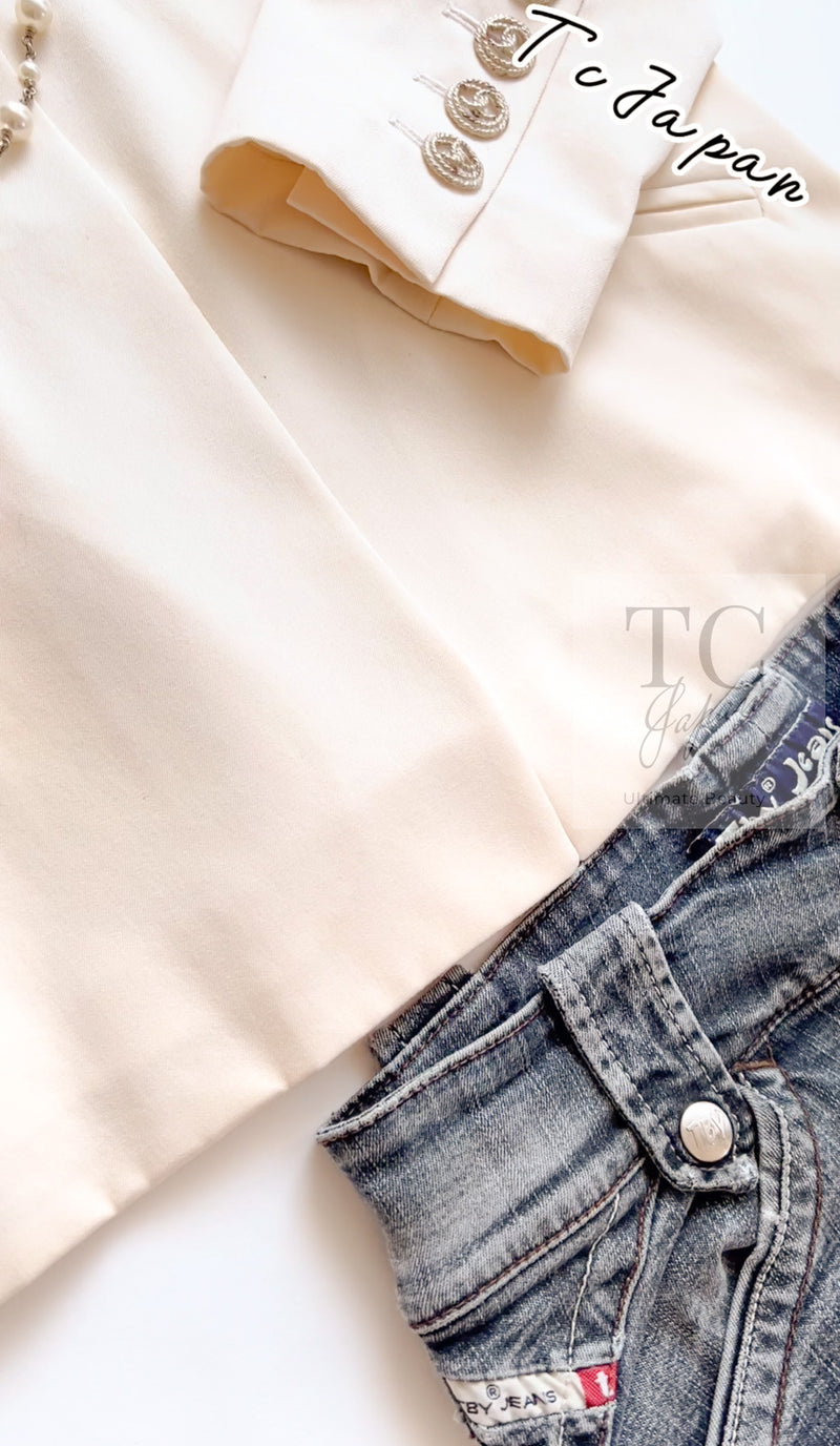 CHANEL 11C Ivory Cream Simple Single Logo Button Tailored Wool Jacket 38 シャネル アイボリー クリーム ウール シンプル ブレザー ジャケット ココボタン 即発