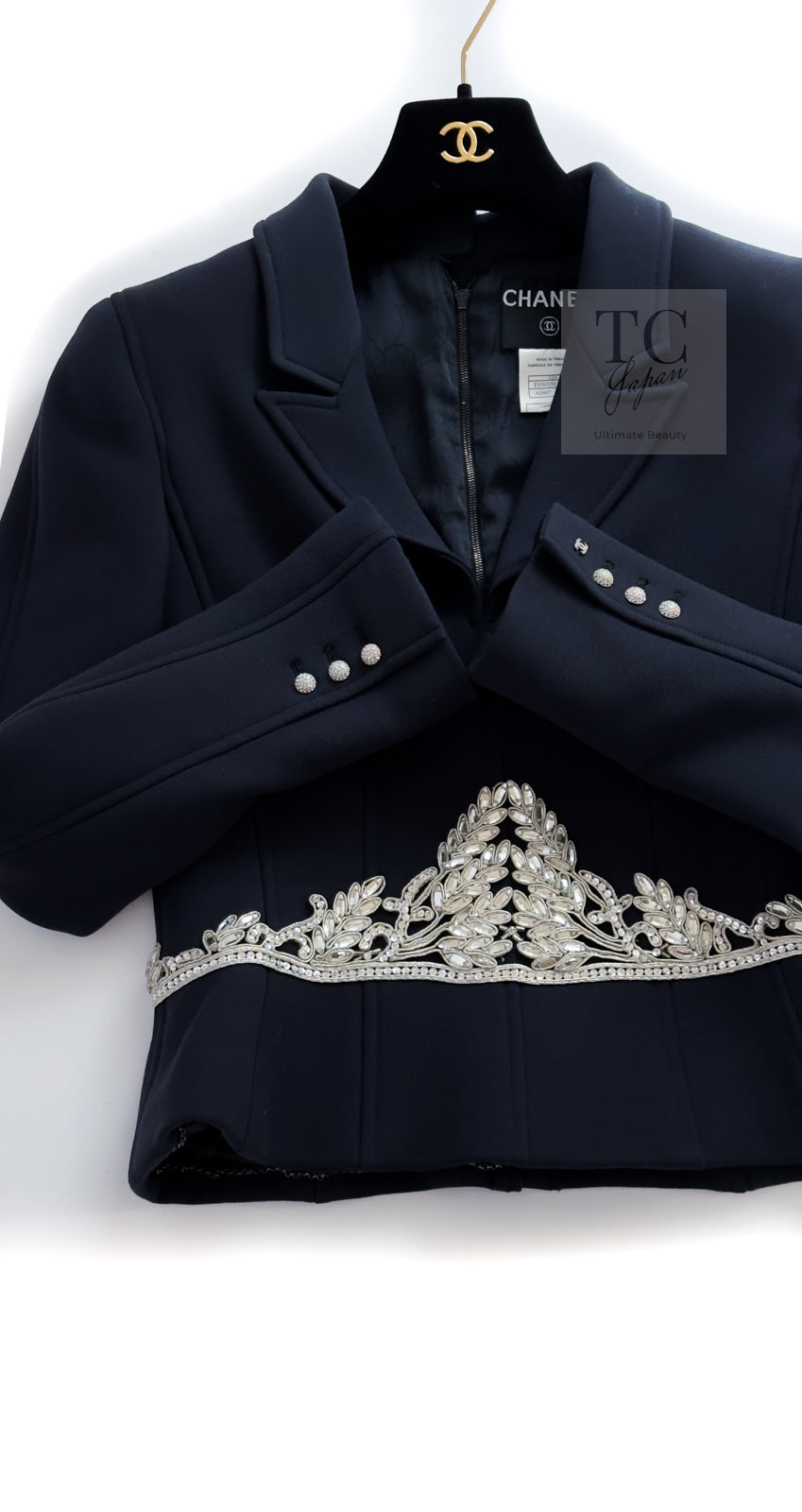 CHANEL 02A Dark Navy Rhinestones Vintage Wool Jacket Skirt Suit 38 40 シャネル ダークネイビー ウール ヘップバーン風 ラインストーン 王冠ジャケット スカート スーツ 即発