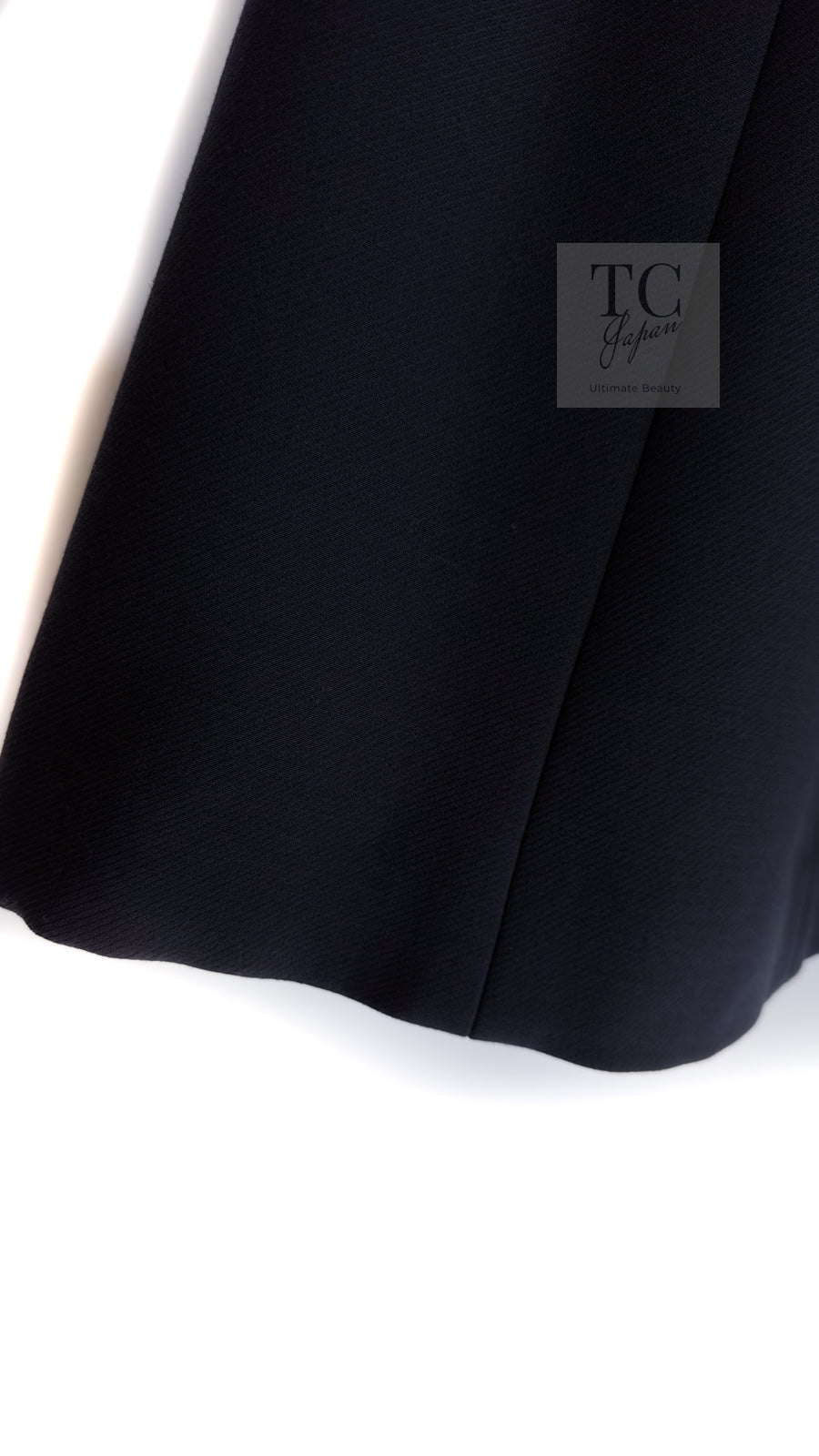 CHANEL 02A Dark Navy Rhinestones Vintage Wool Jacket Skirt Suit 38 40 シャネル ダークネイビー ウール ヘップバーン風 ラインストーン 王冠ジャケット スカート スーツ 即発