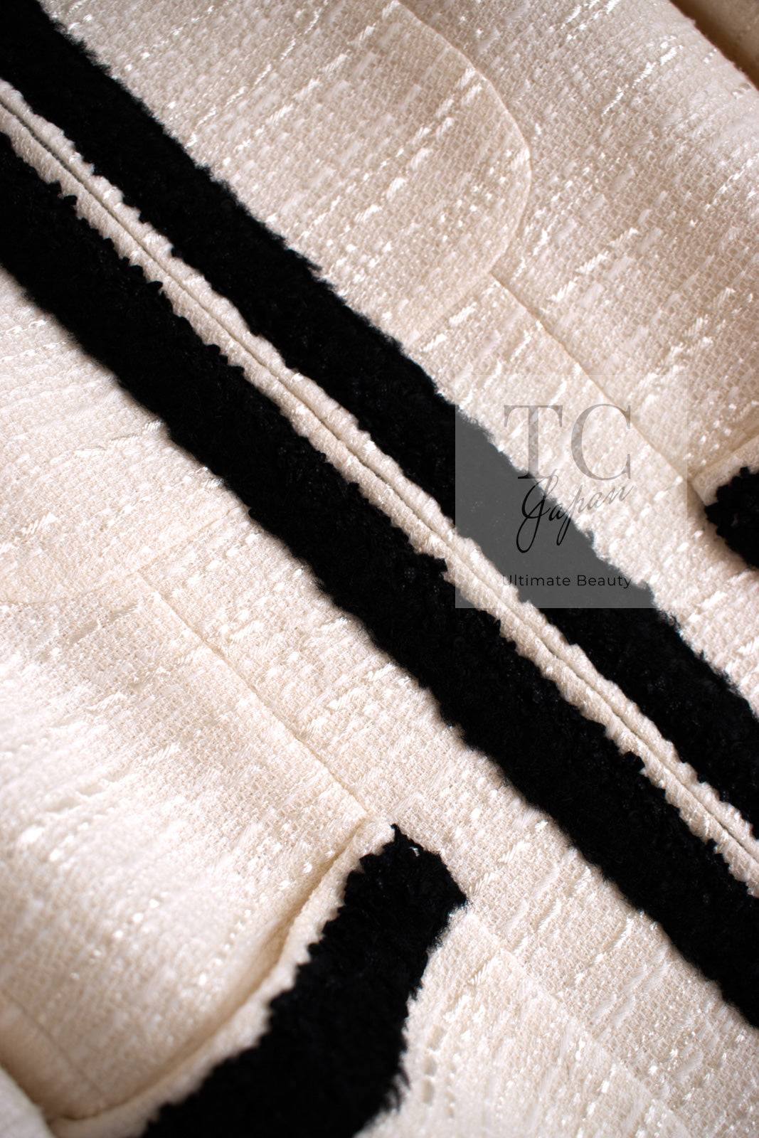 シャネル アイボリー ブラック トリム ウール ツイード ジッパー