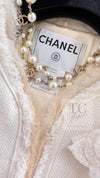 CHANEL 04C Ivory Cotton Frill Tweed Jacket 36 シャネル アイボリー コットン フリル ツイード ジャケット 即発