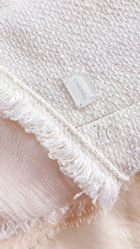 CHANEL 04C Ivory Cotton Frill Tweed Jacket 36 シャネル アイボリー コットン フリル ツイード ジャケット 即発