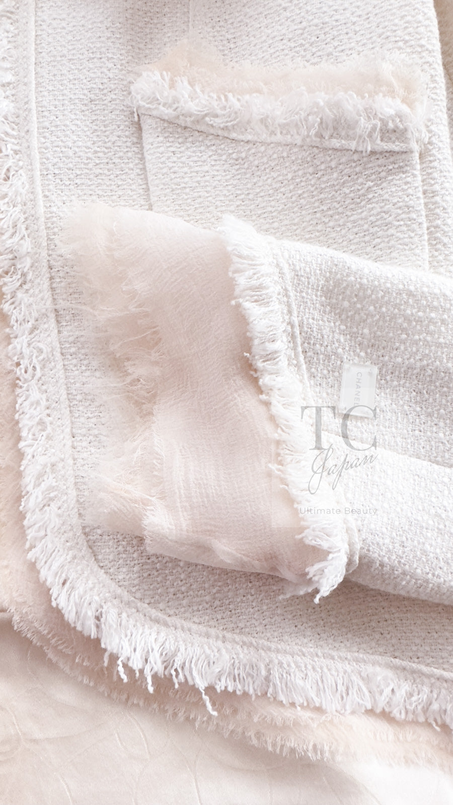 CHANEL 04C Ivory Cotton Frill Tweed Jacket 36 シャネル アイボリー コットン フリル ツイード ジャケット 即発