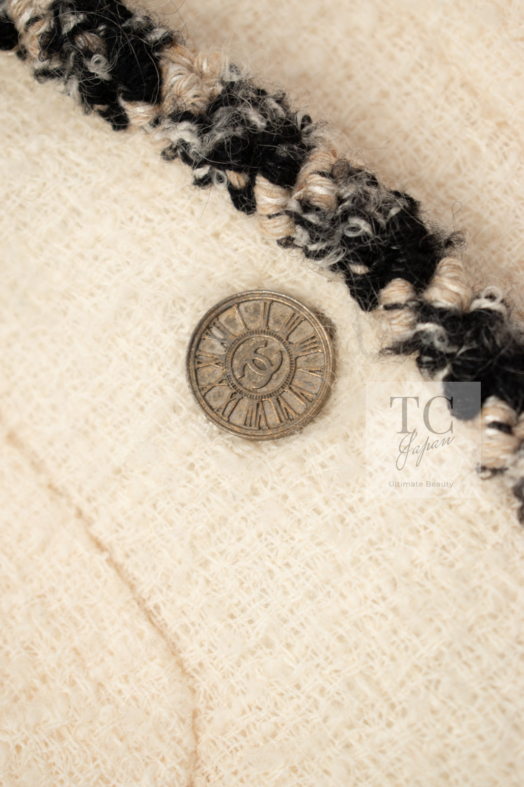 CHANEL 06A Ivory Black Trimming Wool Tweed Jacket 36 38 シャネル アイボリー ブラック トリミング ウール ツイード ジャケット 即発