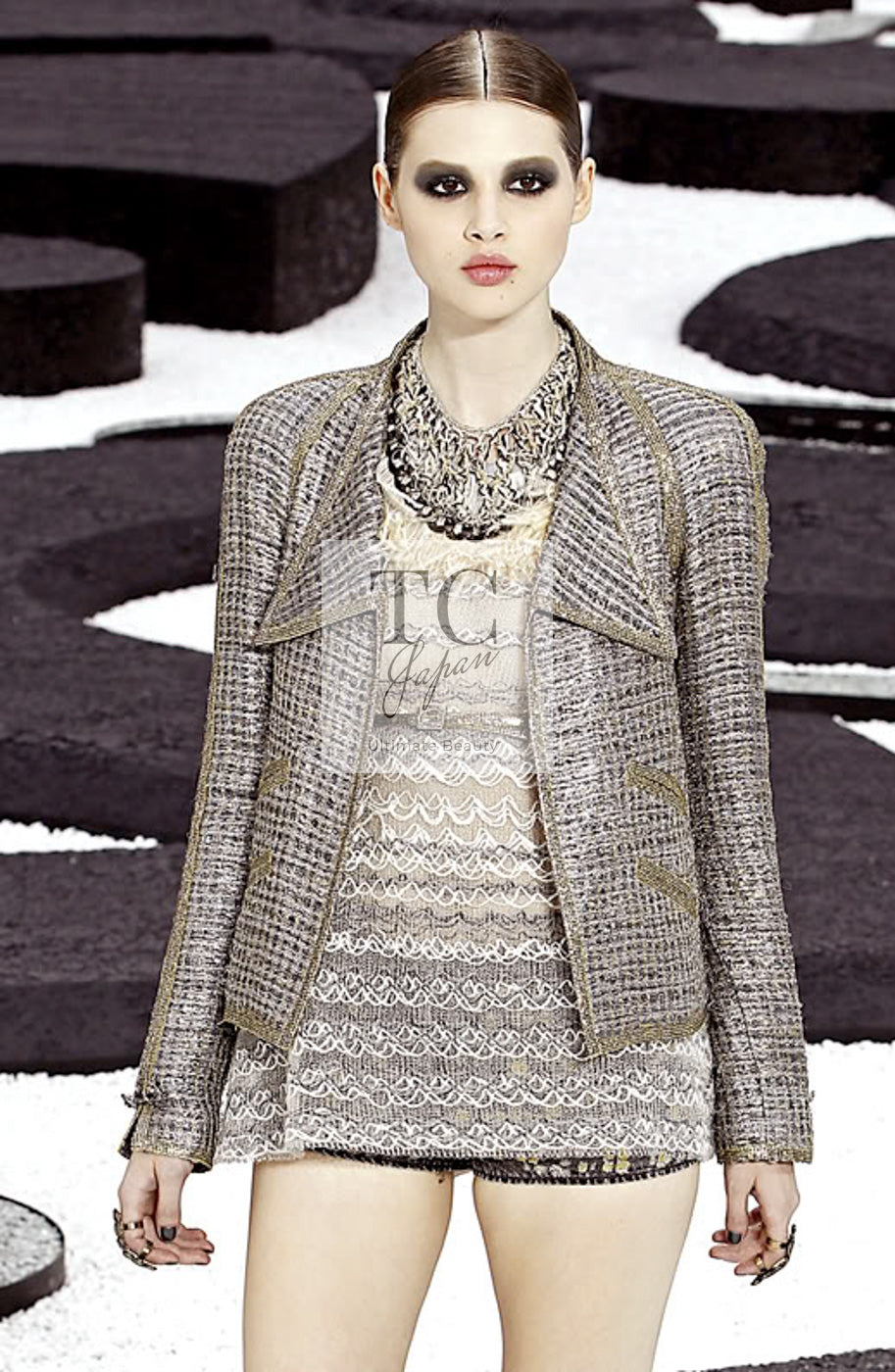 CHANEL 11S grey yellow silver trim crystal women's jacket / シャネル レディース グレー イエロー シルバー トリム クリスタル ジャケット