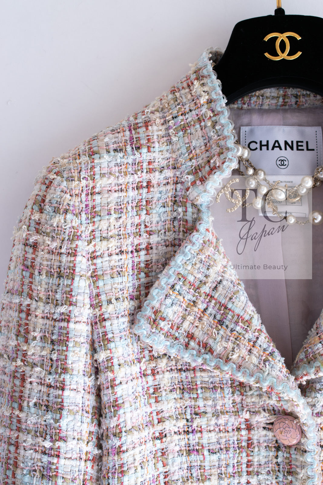 シャネルCHANELのピンクローズガーデンルサージュツイードジャケットとスカートのスーツ、34-36サイズ