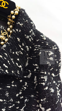 CHANEL 02A Black White Wool Tweed Jacket 42 シャネル ブラック ホワイト ウール ツイード ジャケット 即発