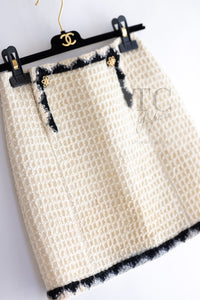 CHANEL 15PF Cream Black Wool Tweed Skirt 38 シャネル クリーム ブラック ウール ツイード スカート 即発