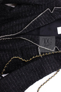 CHANEL 06S Black Metallic Chain Trim Tweed Jacket 38 シャネル ブラック メタリック チェーン トリム ツイード ジャケット 即発