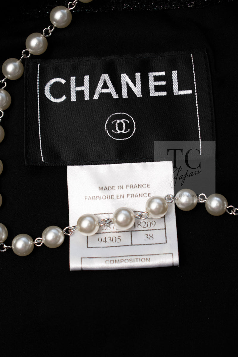 CHANEL 06S Black Metallic Chain Trim Tweed Jacket 38 シャネル ブラック メタリック チェーン トリム ツイード ジャケット 即発