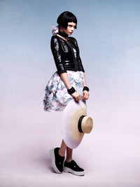 CHANEL 13C Black Sequins Cropped Party Zipper Jacket Keira Knightley 34 36 シャネル ブラック スパンコール クロップド丈 パーディー ジッパー ジャケット キーラ・ナイトレイ 着用 即発 - TC JAPAN